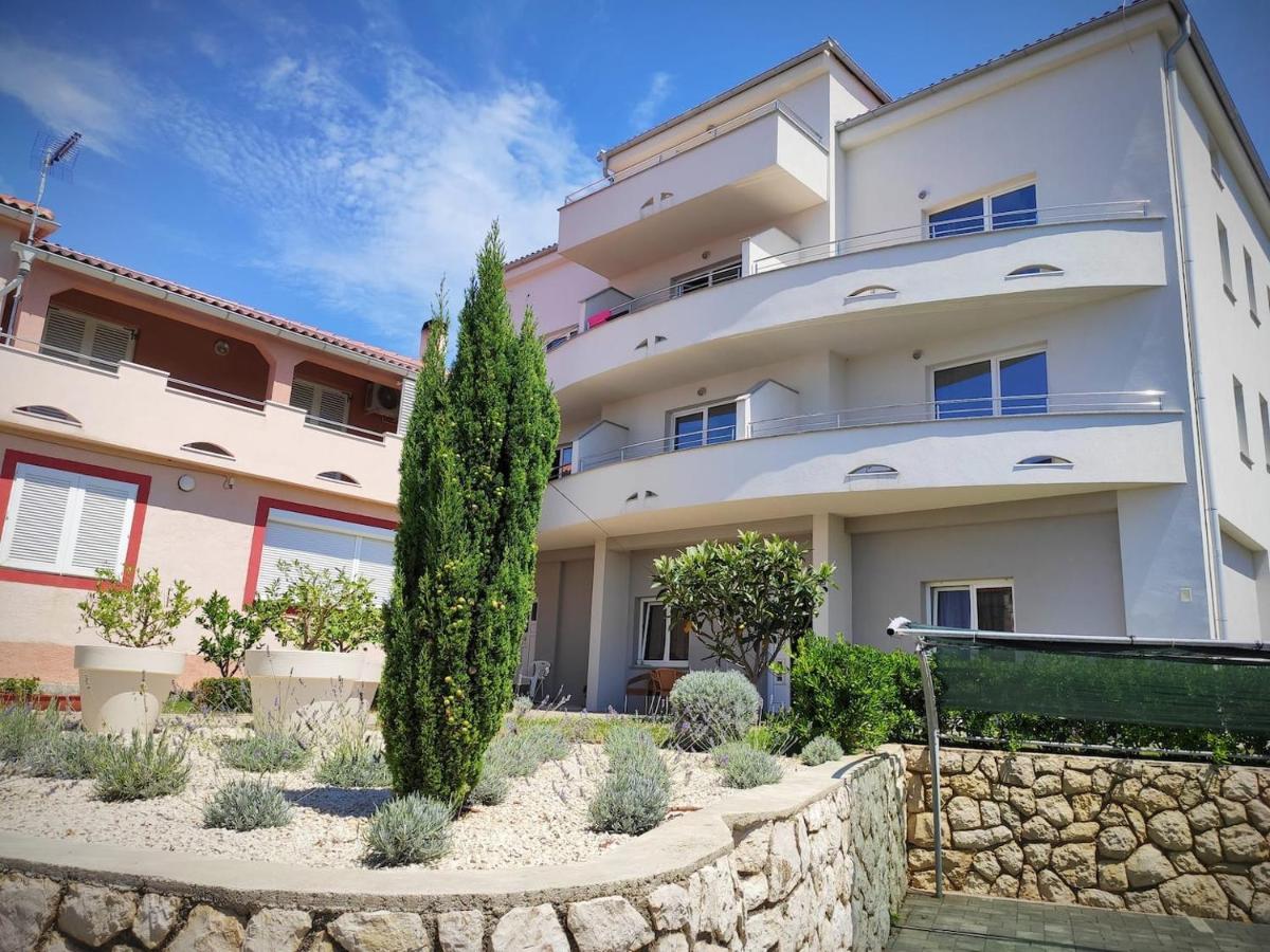 نوفاليا Apartment Avada المظهر الخارجي الصورة